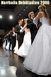 Am 16.11.2007 wurden die Debütanten 2008 bei der Narrhalla Gala vorgestellt (Foto: Ingrid Grossmann)
